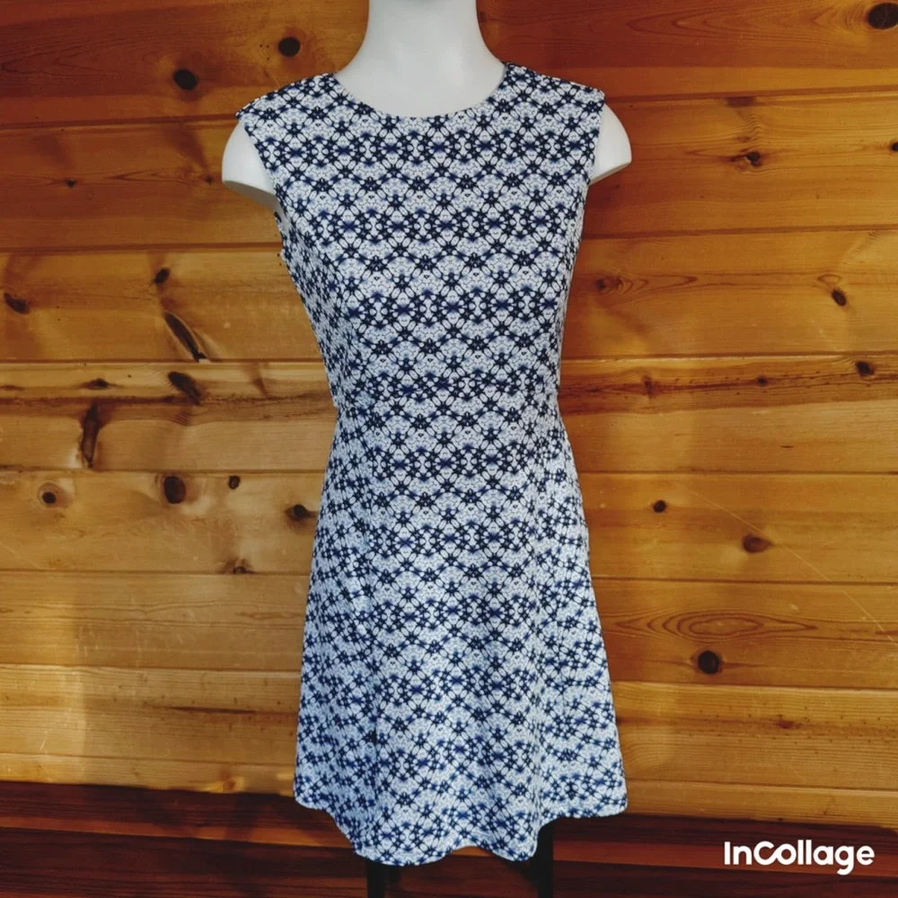 Title Nine Steadfast Dress Tidal Wave blue Strappy cross back XS athletic hiking - Picture 5 of 11